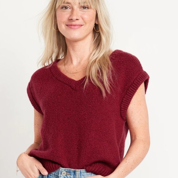 Old Navy Sweaters - Old Navy Burgundy Slouchy Layering Sweater Vest